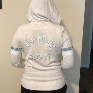 ✨SOLD✨Victoria’s Secret hoodie ✨